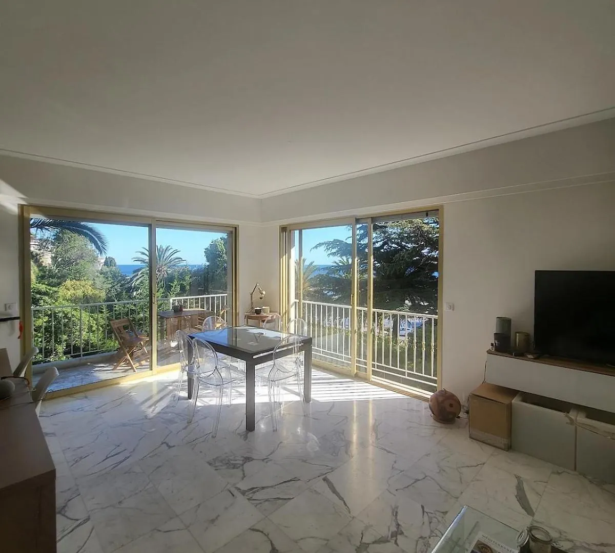 Free Parking! Great Central Apartment With Sea View Nice